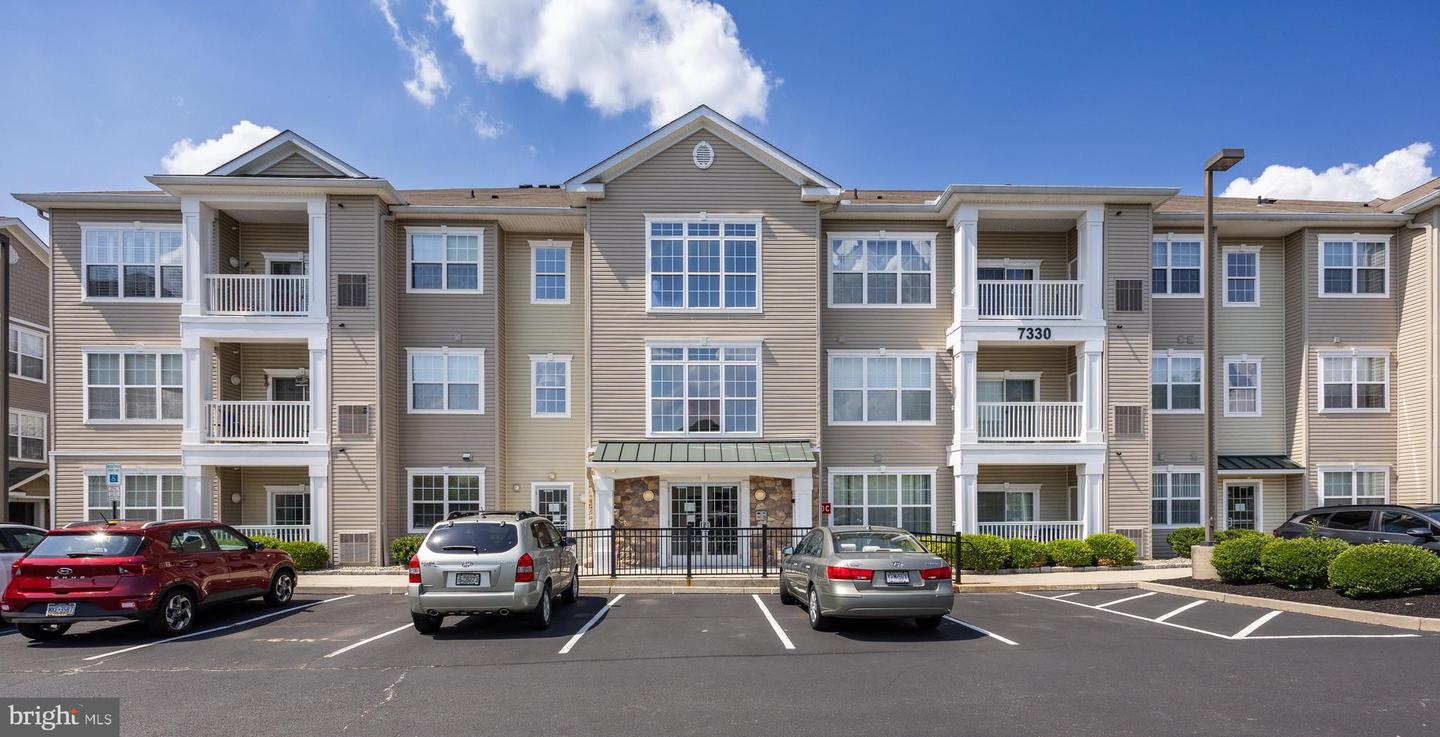 7330 Maple Ave #116