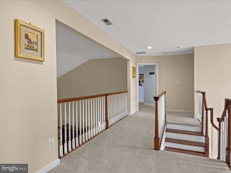 43 Joseph Dr