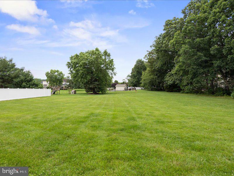43 Joseph Dr