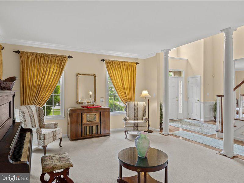43 Joseph Dr