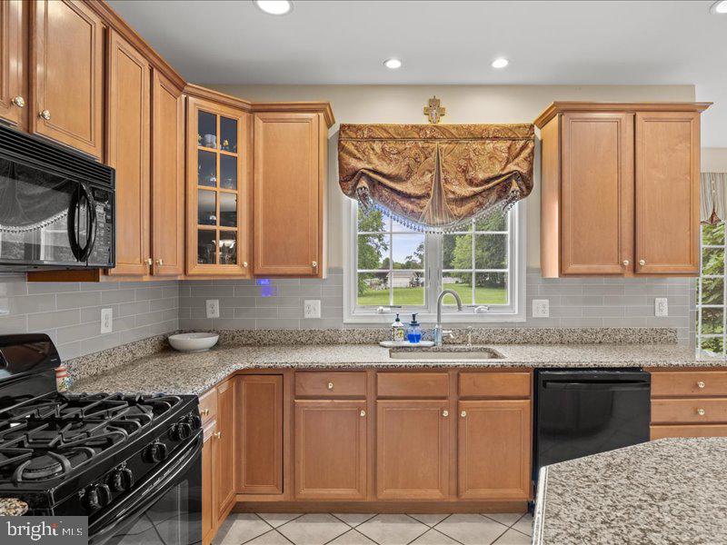 43 Joseph Dr