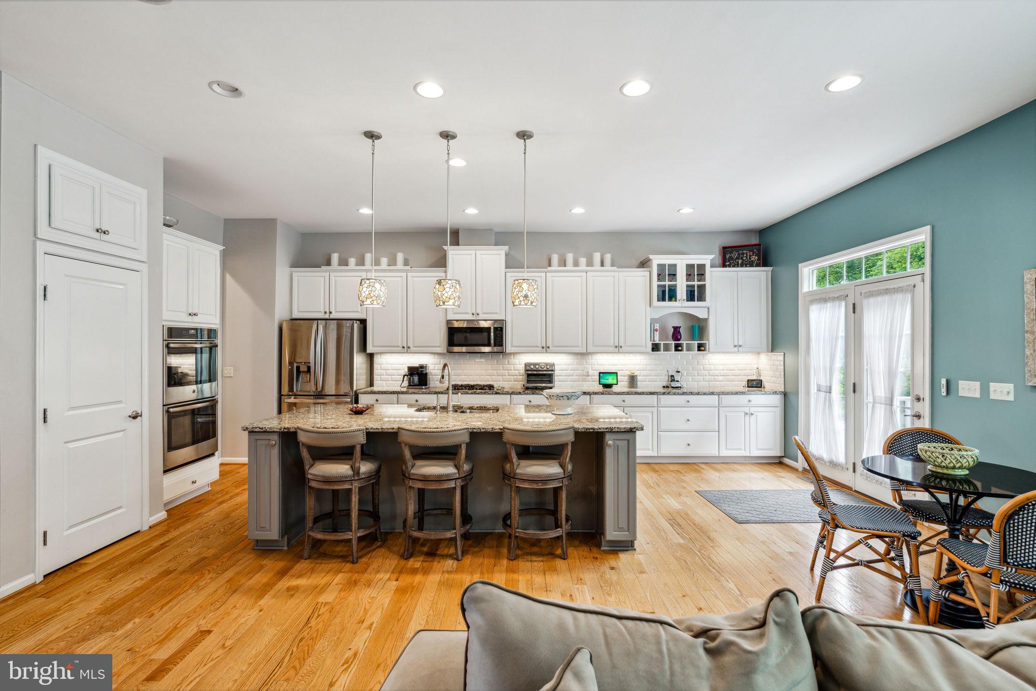 1133 LYNCH CIRCLE