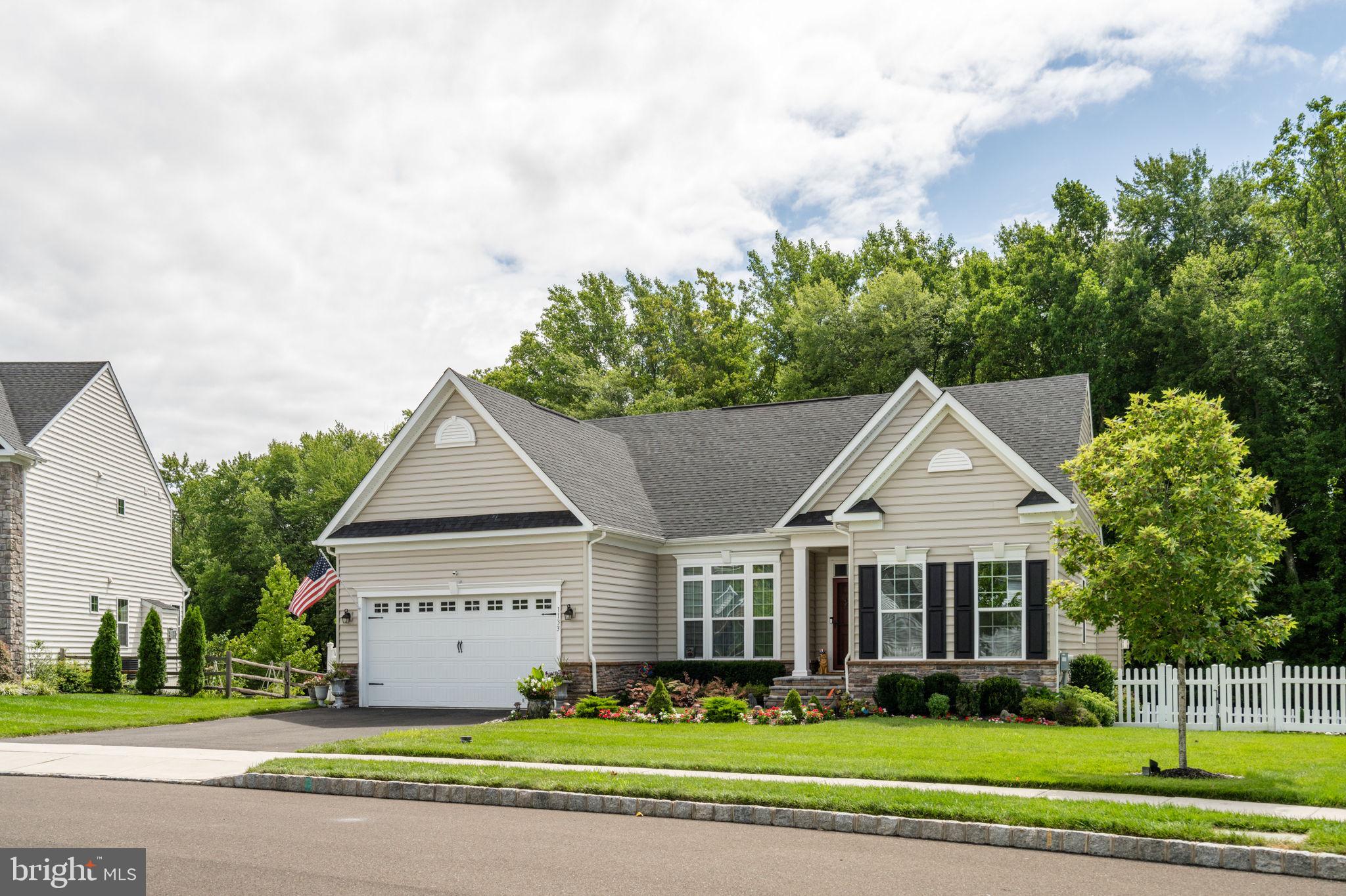 1133 LYNCH CIRCLE