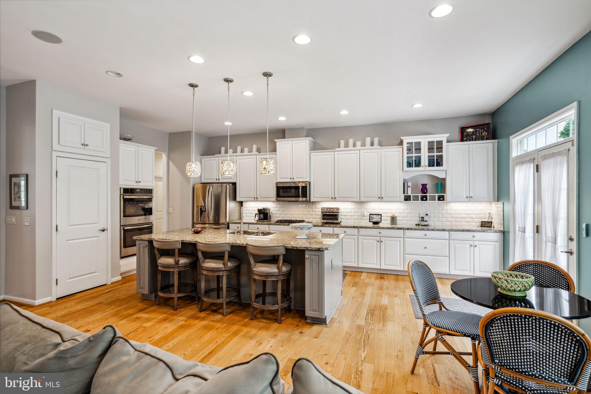 1133 LYNCH CIRCLE