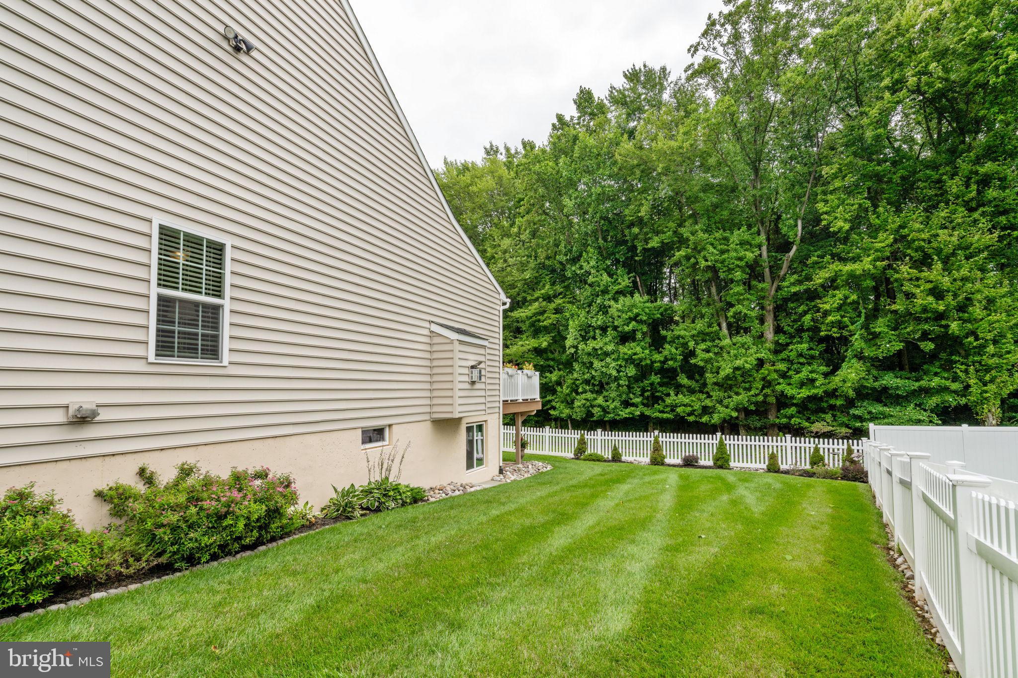 1133 LYNCH CIRCLE