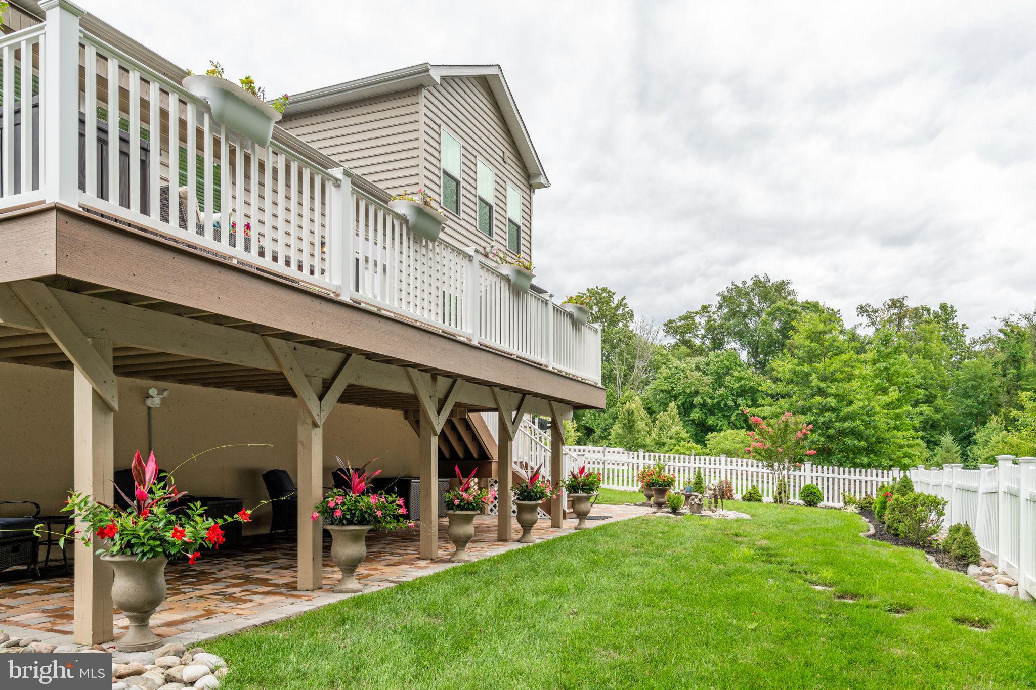 1133 LYNCH CIRCLE
