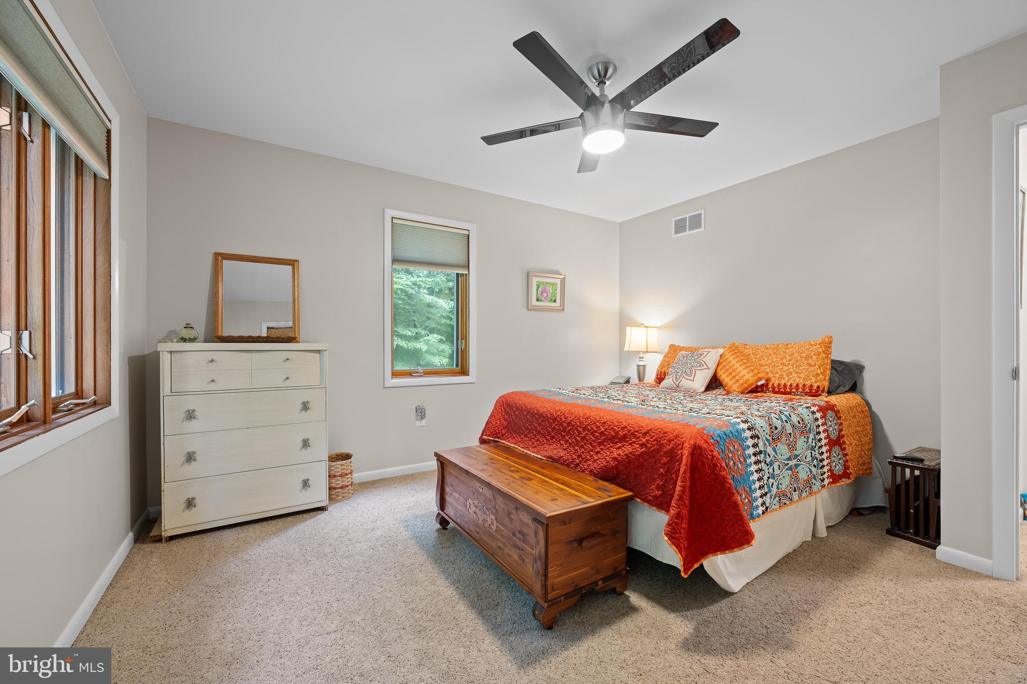 109 Norman Cir
