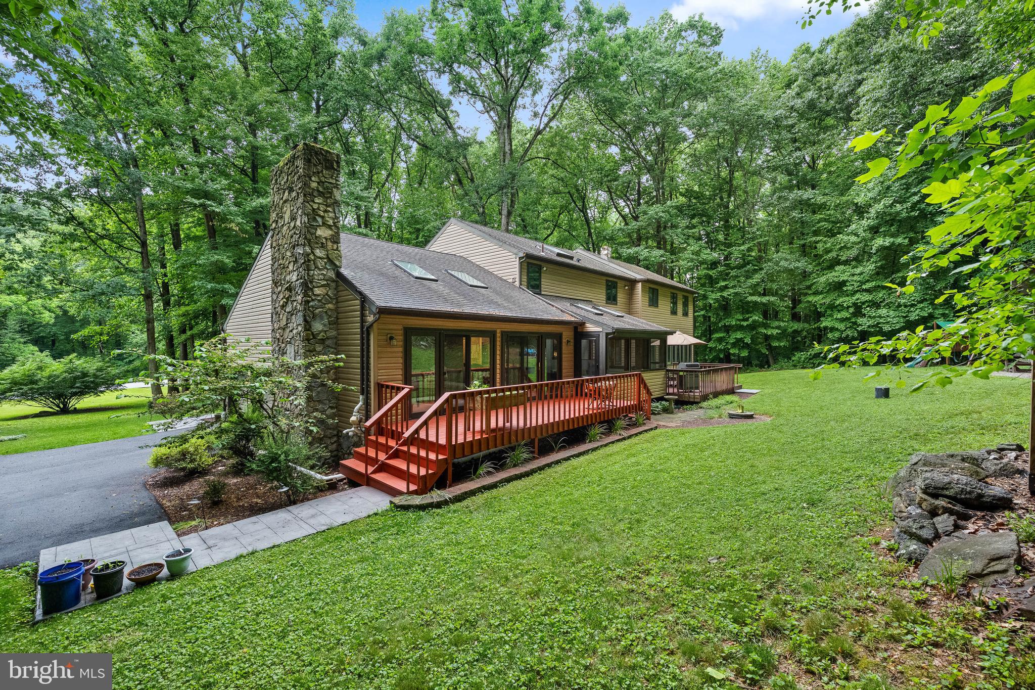 109 Norman Cir