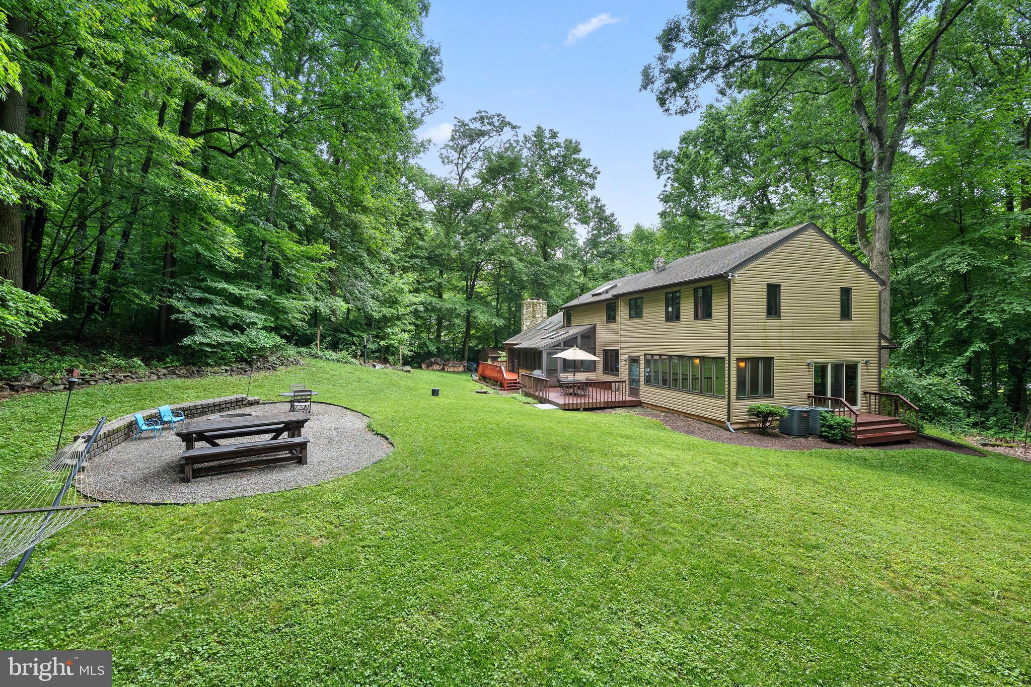 109 Norman Cir
