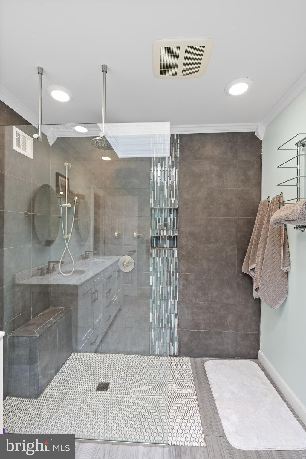109 Norman Cir