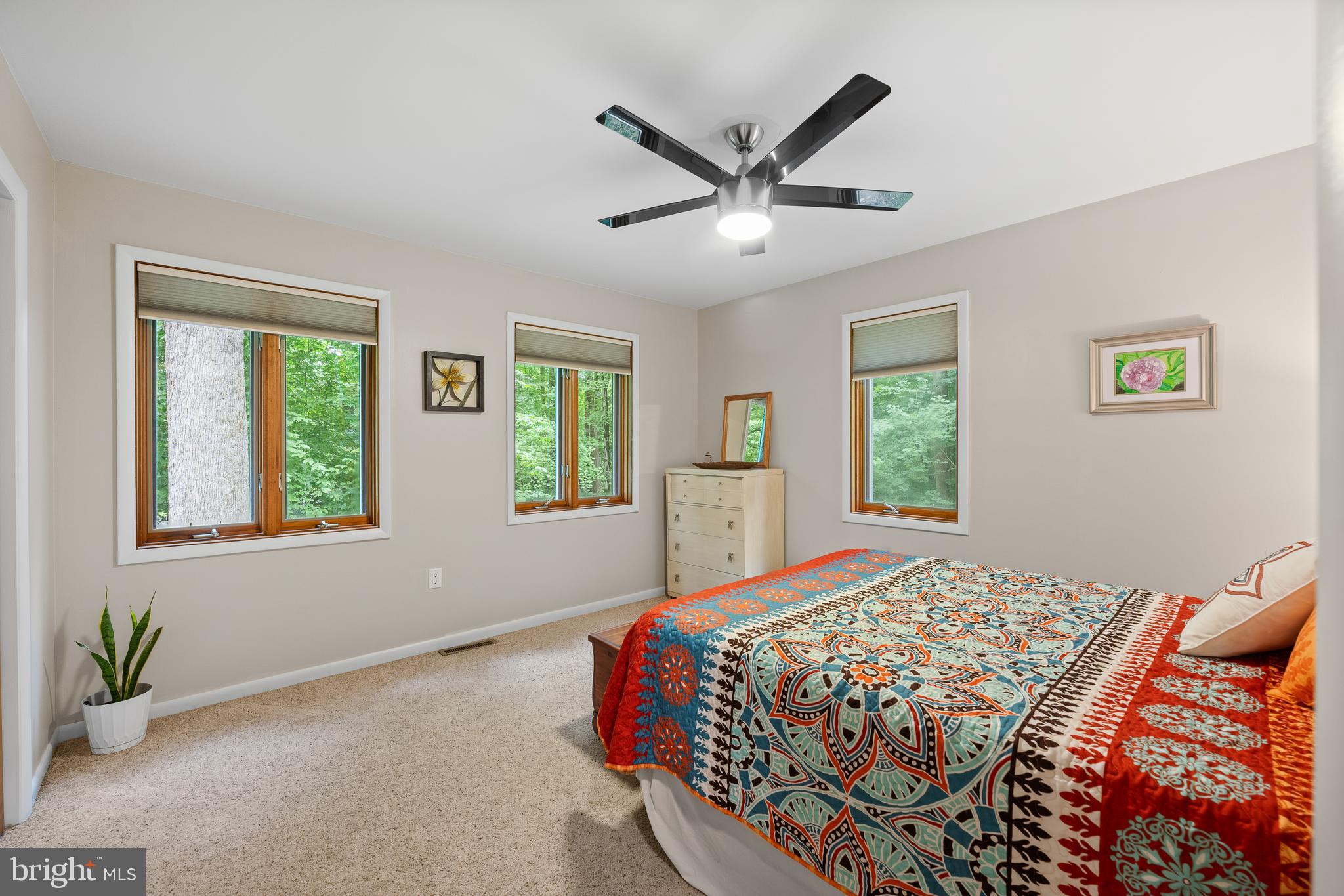 109 Norman Cir