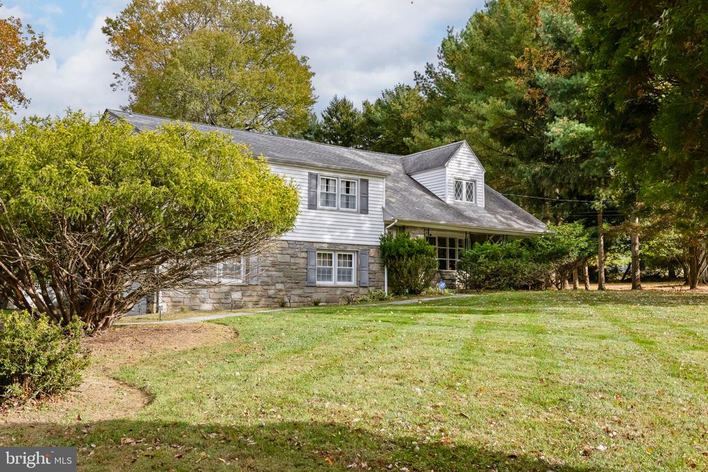 1014 TOWNSEND CIRCLE