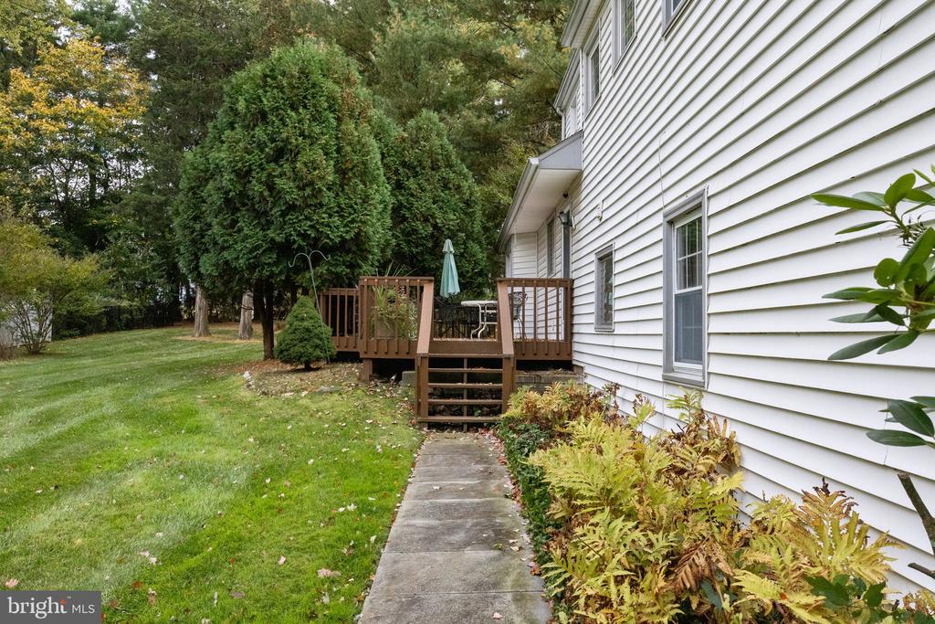1014 TOWNSEND CIRCLE