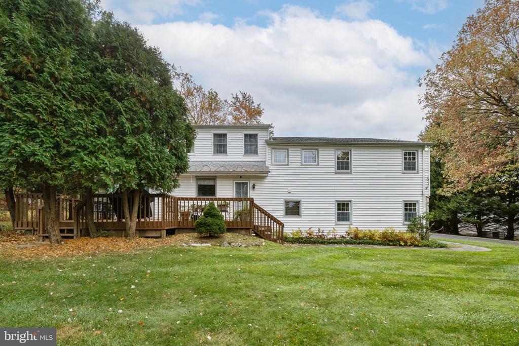 1014 TOWNSEND CIRCLE