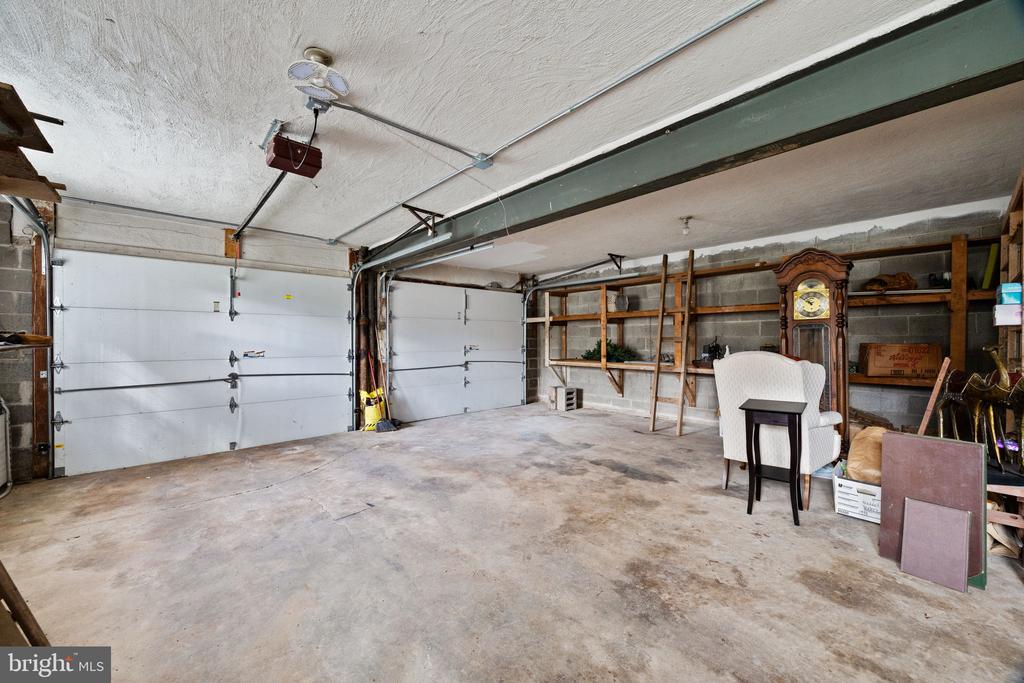 1014 TOWNSEND CIRCLE