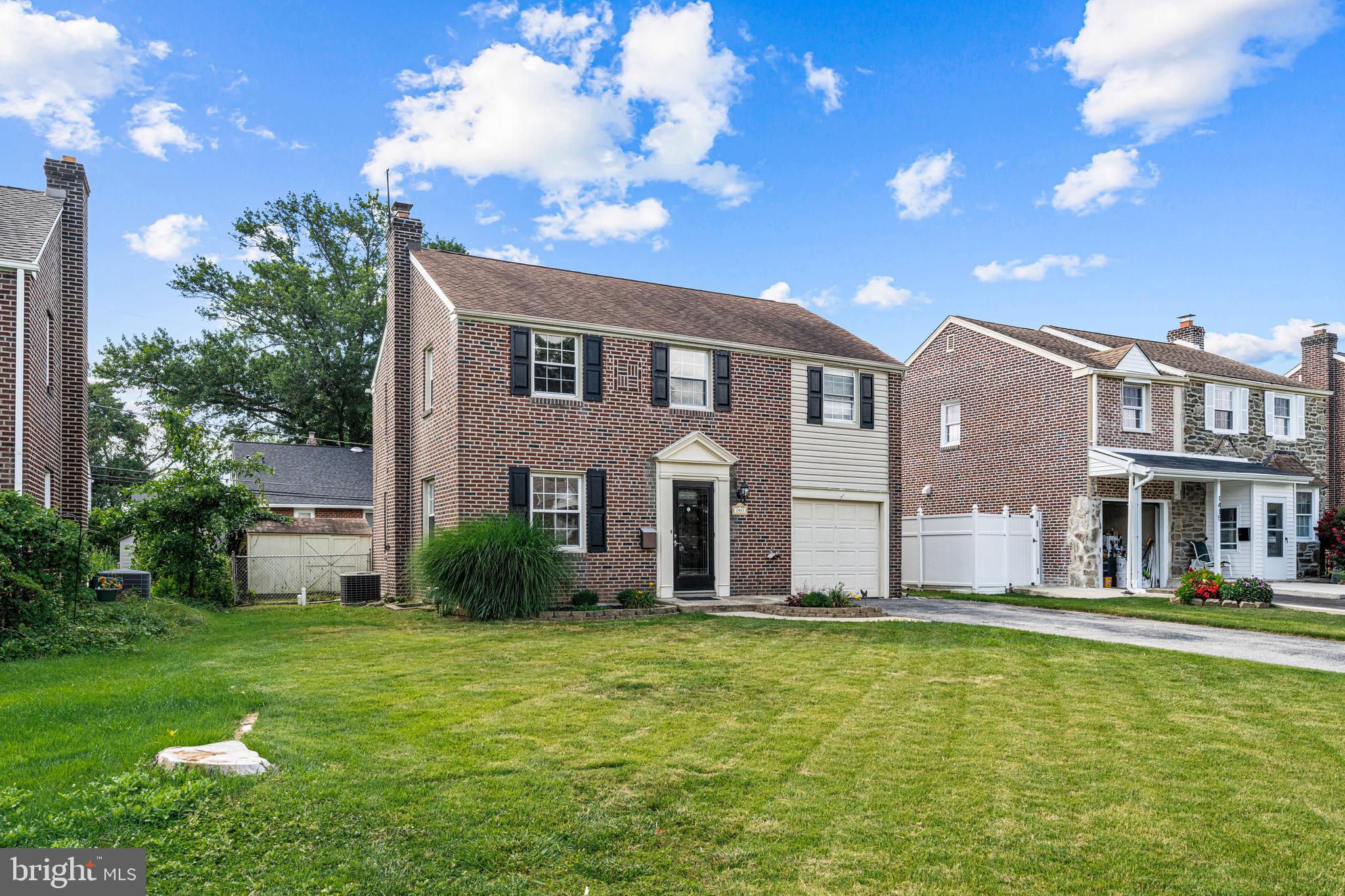 1413 SUNNYHILL LANE