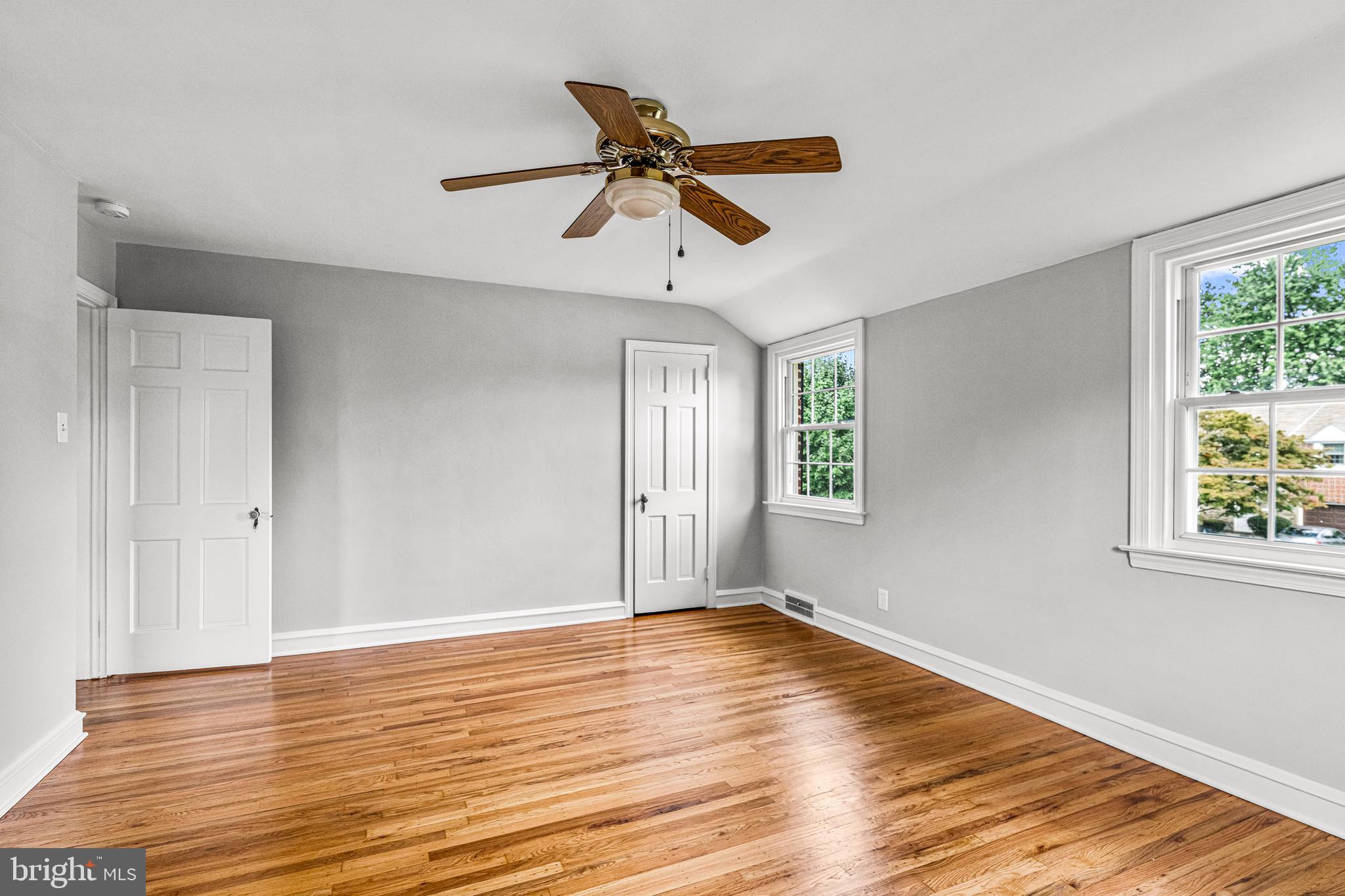 1413 SUNNYHILL LANE