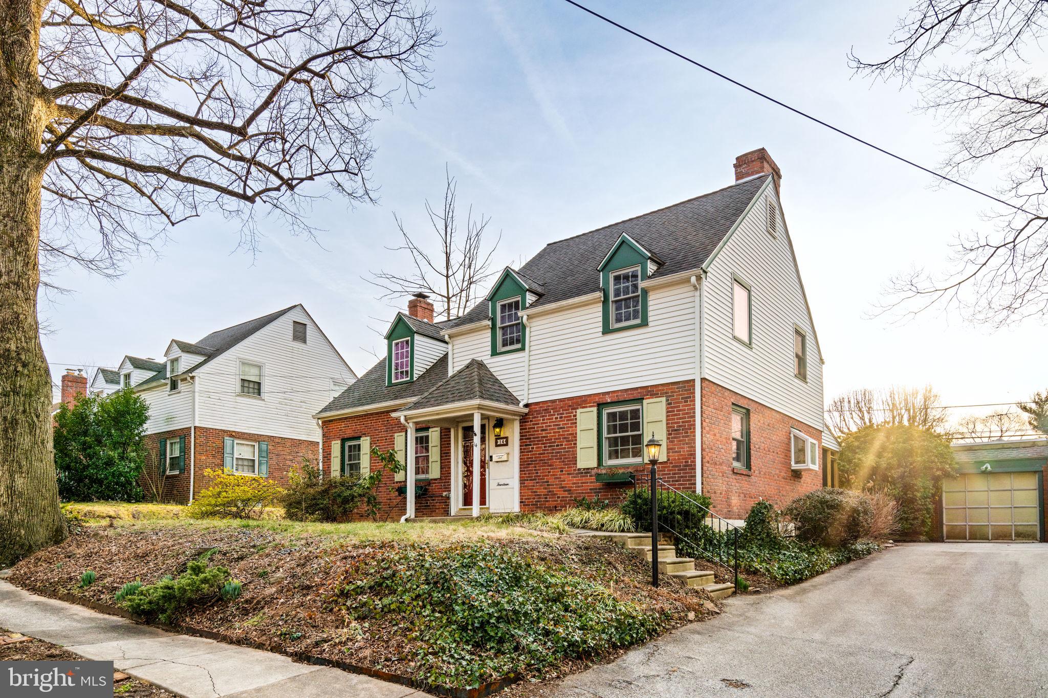 14 Willowbrook Ave