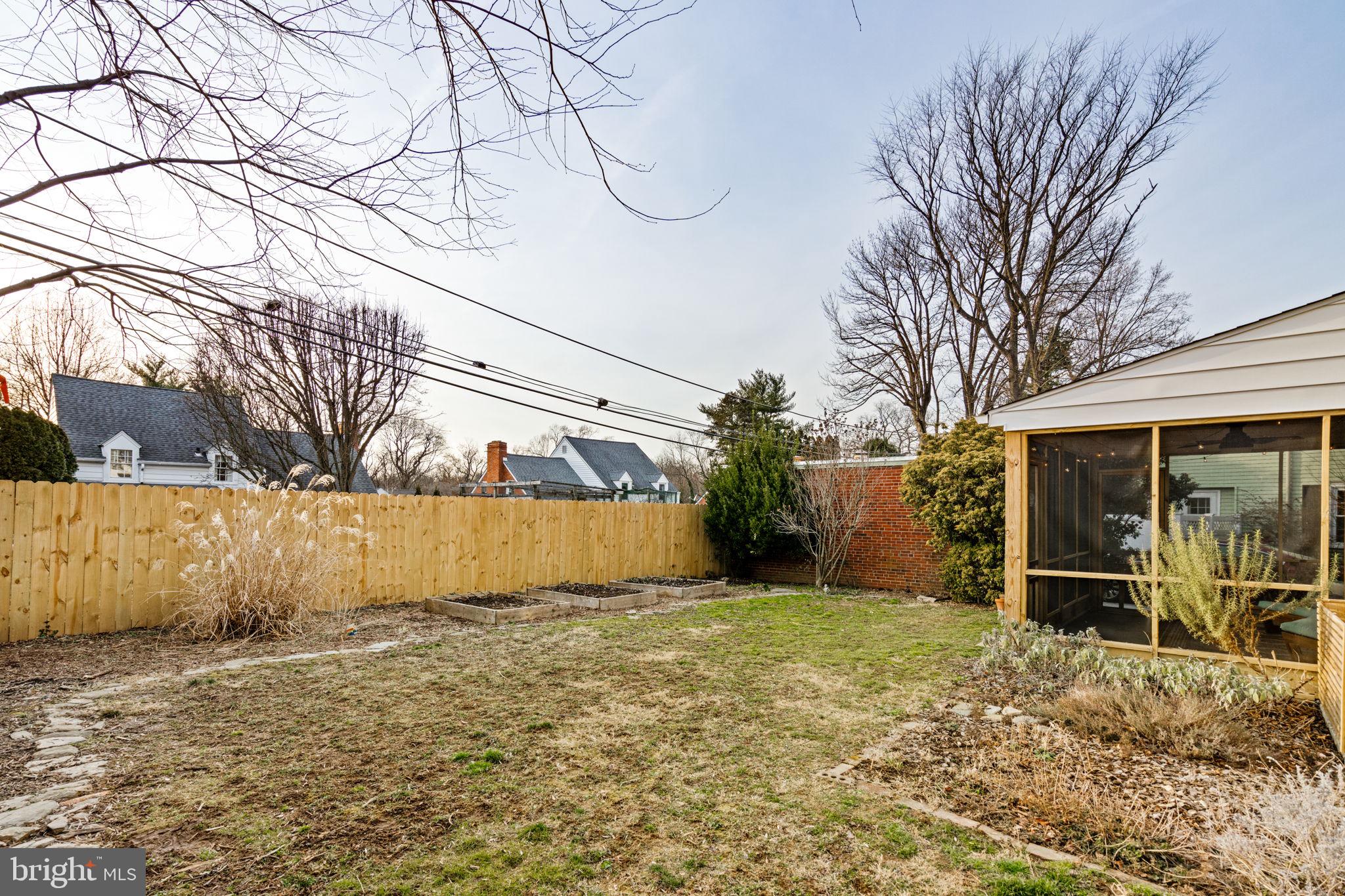 14 Willowbrook Ave