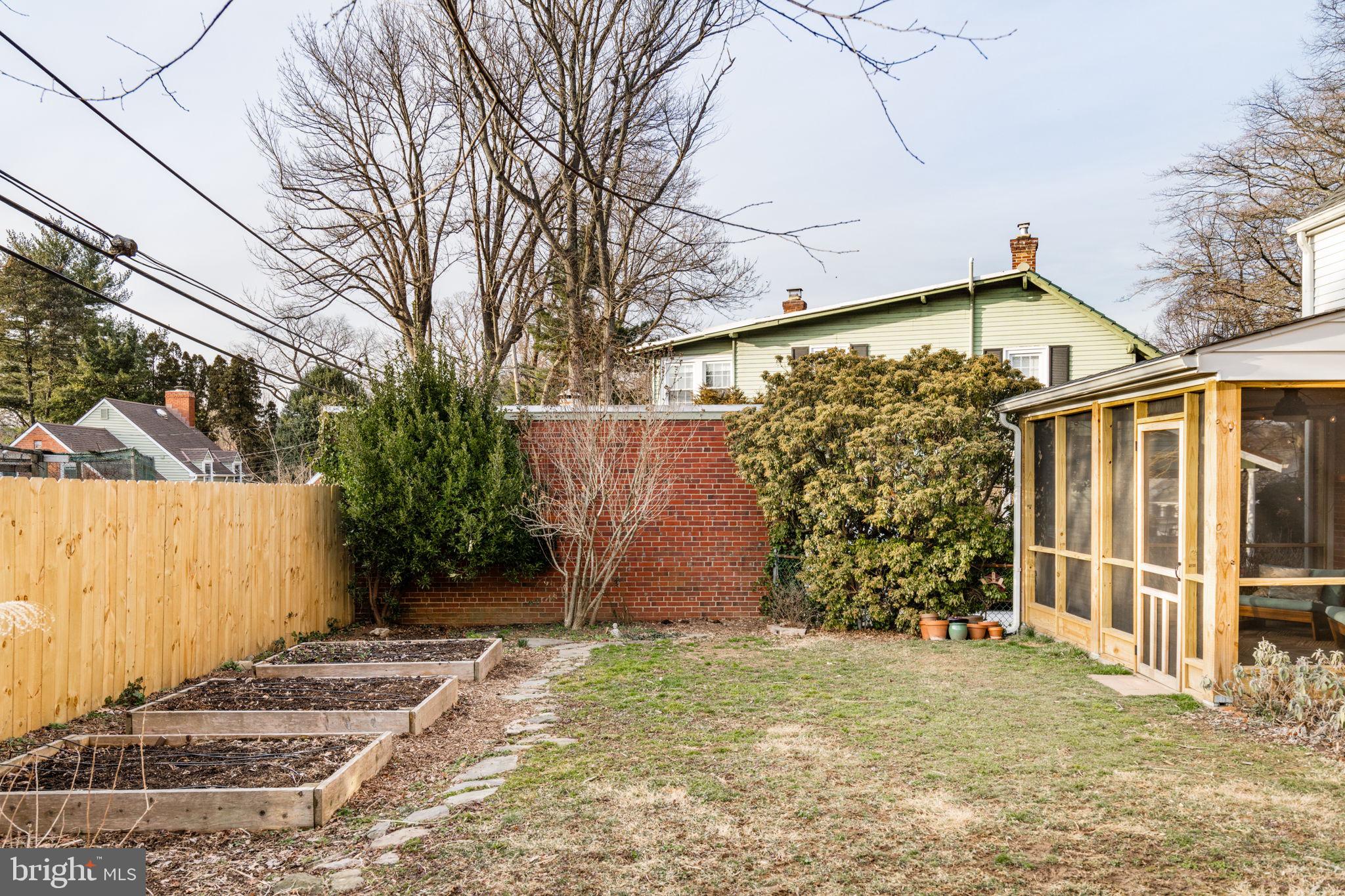14 Willowbrook Ave