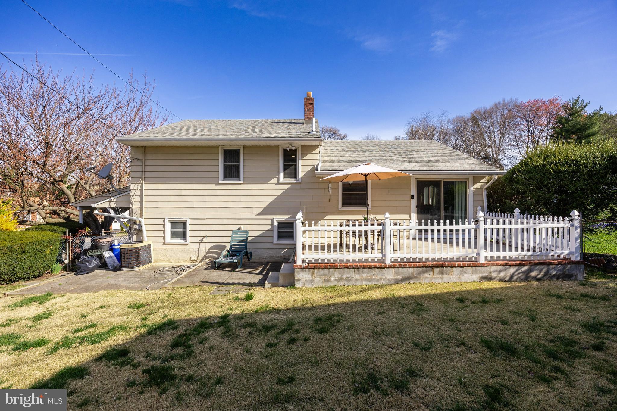 14 Glenwood Cir