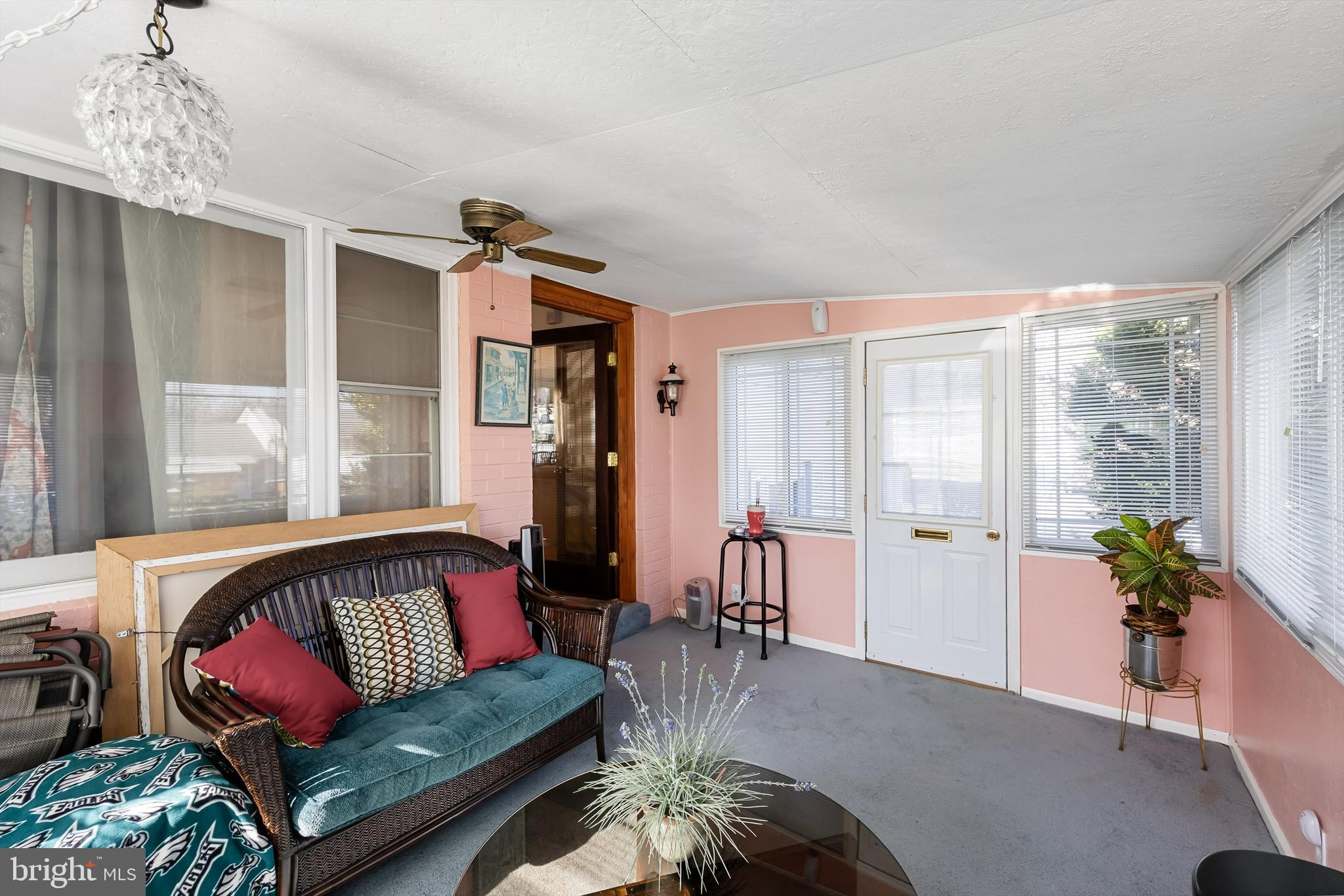 14 Glenwood Cir