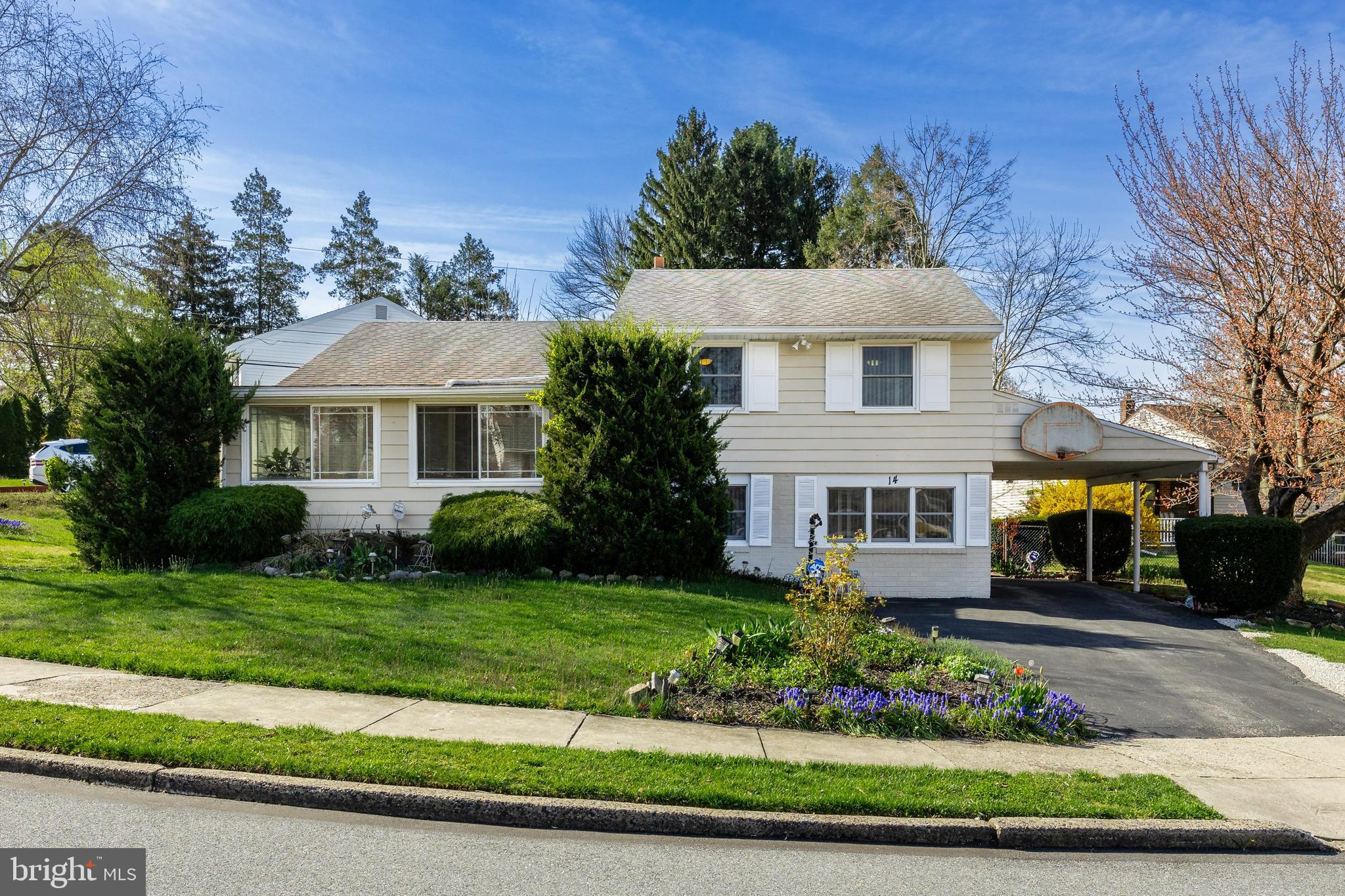 14 Glenwood Cir