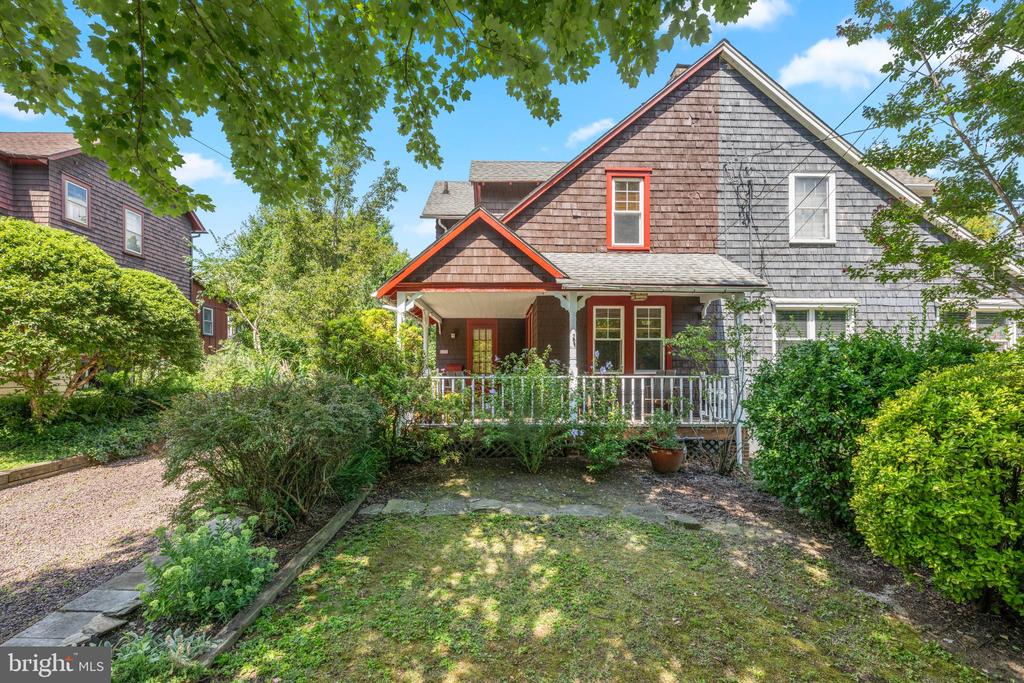 203 DARTMOUTH AVENUE