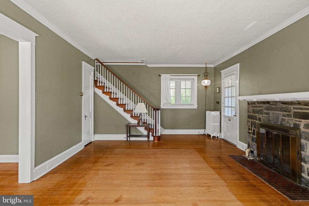 30 MORTON AVENUE