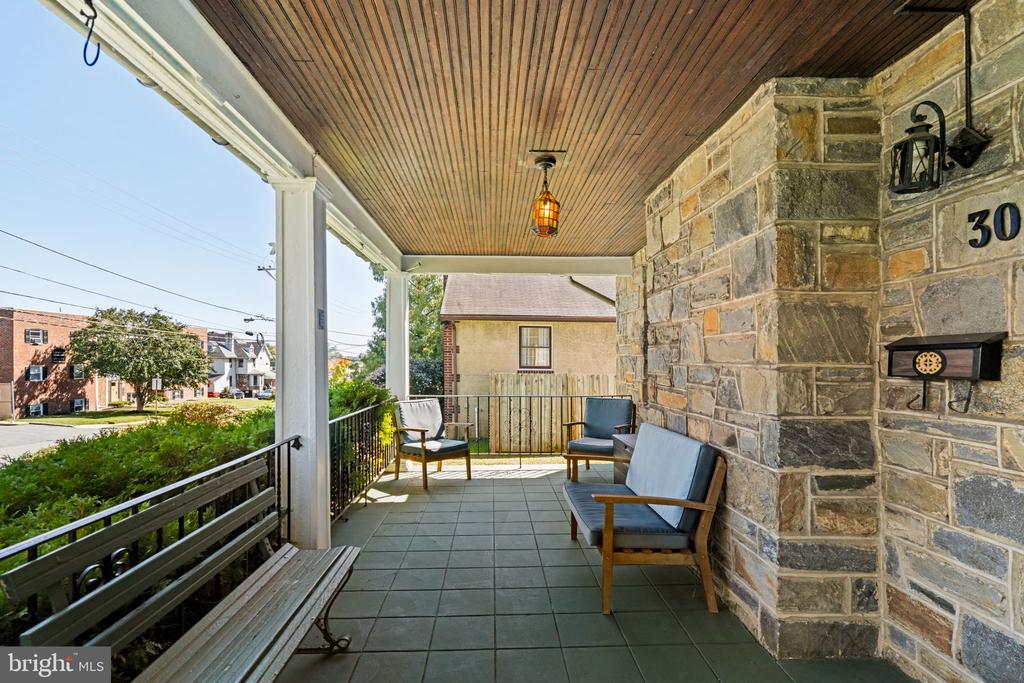 30 MORTON AVENUE