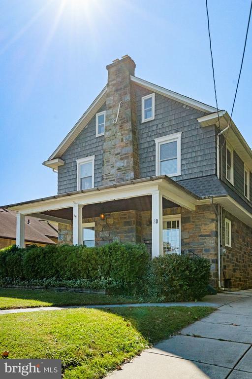30 MORTON AVENUE