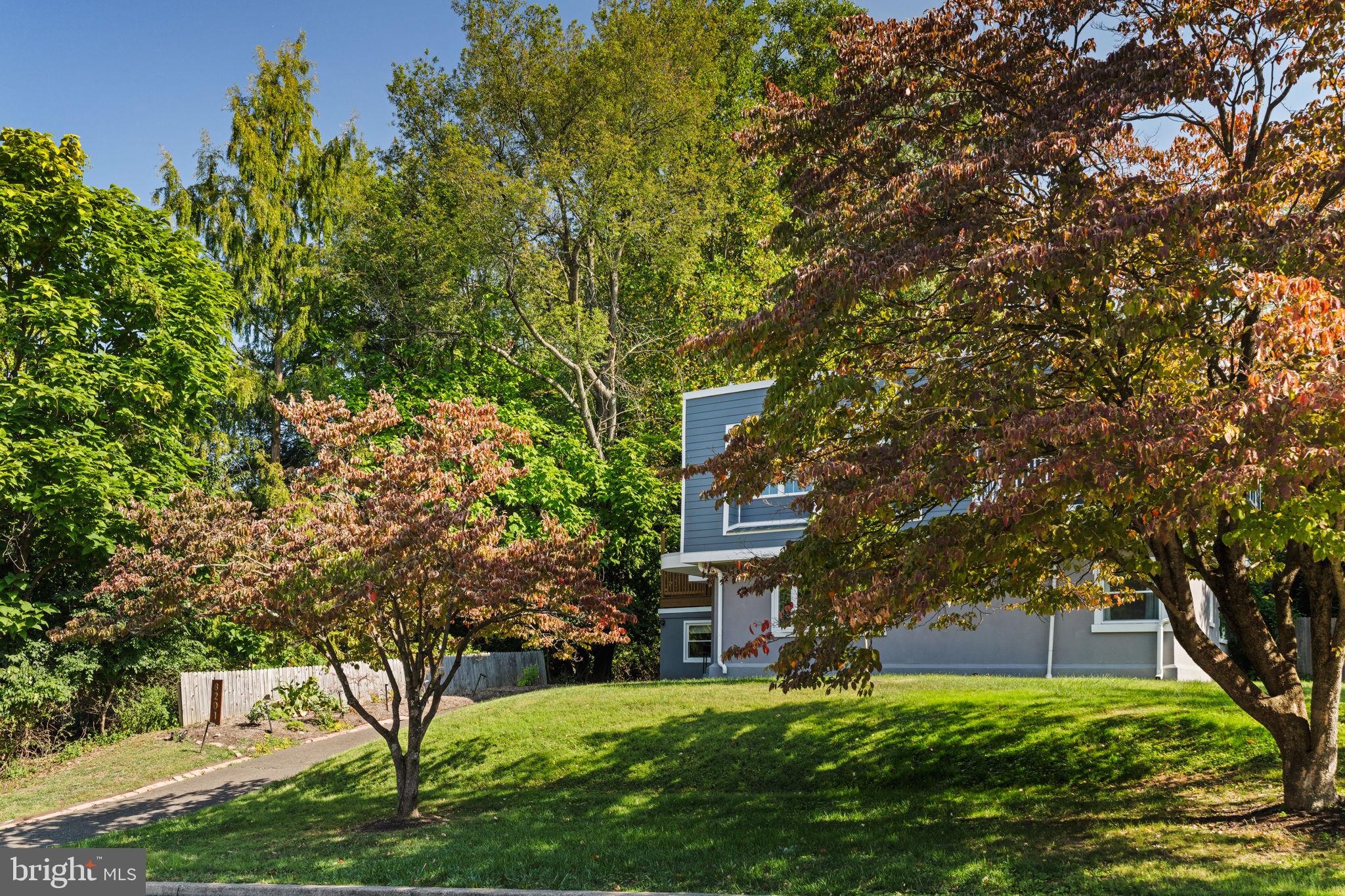 8201 Hull Dr