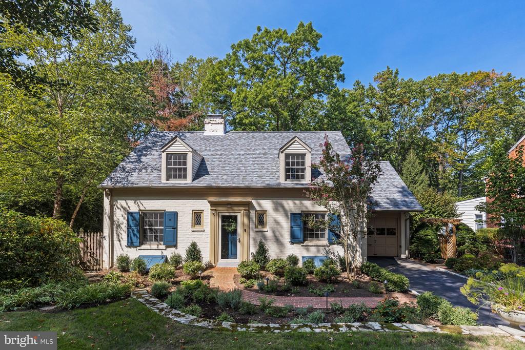 528 Custis Rd
