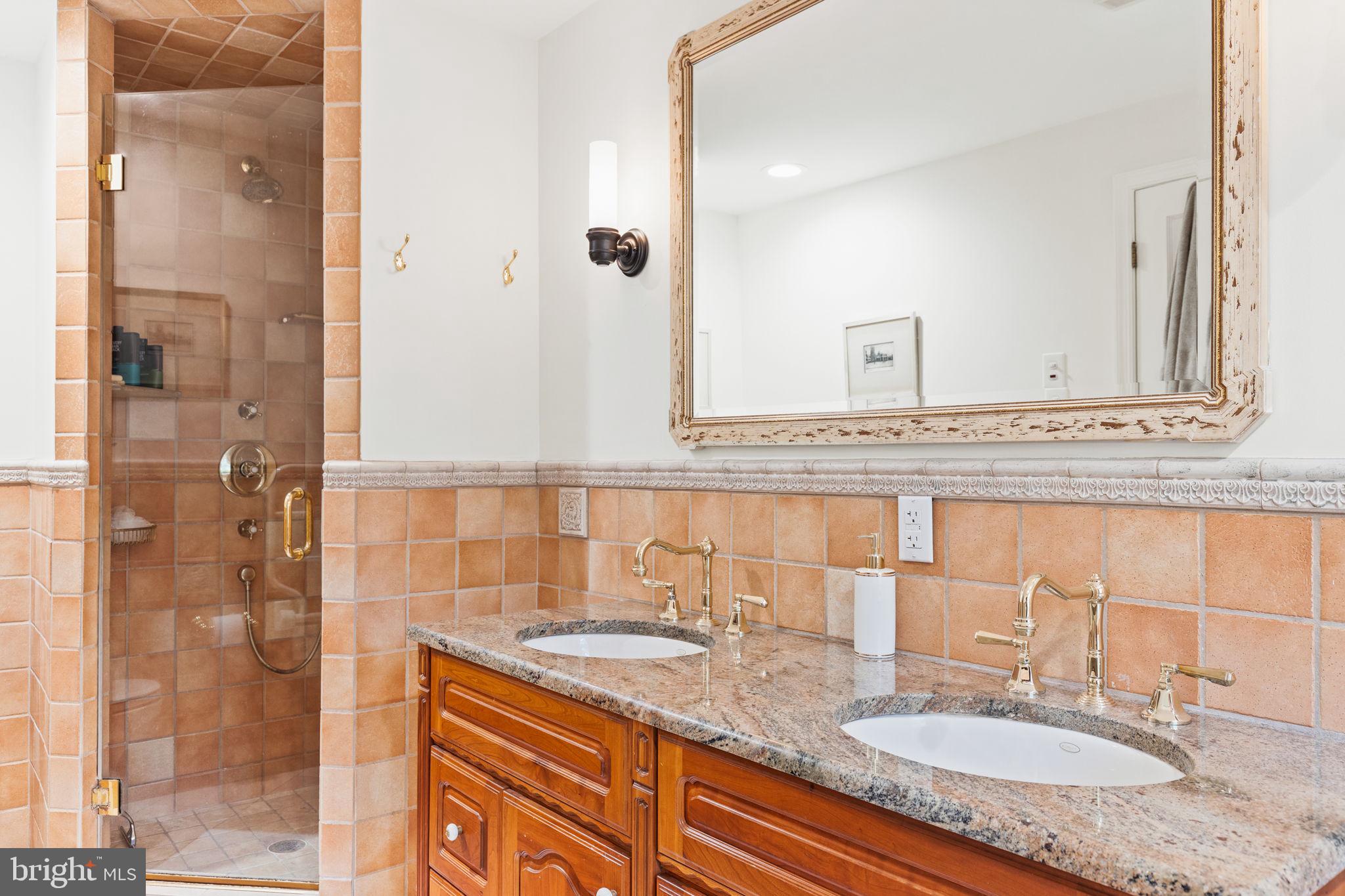 528 Custis Rd