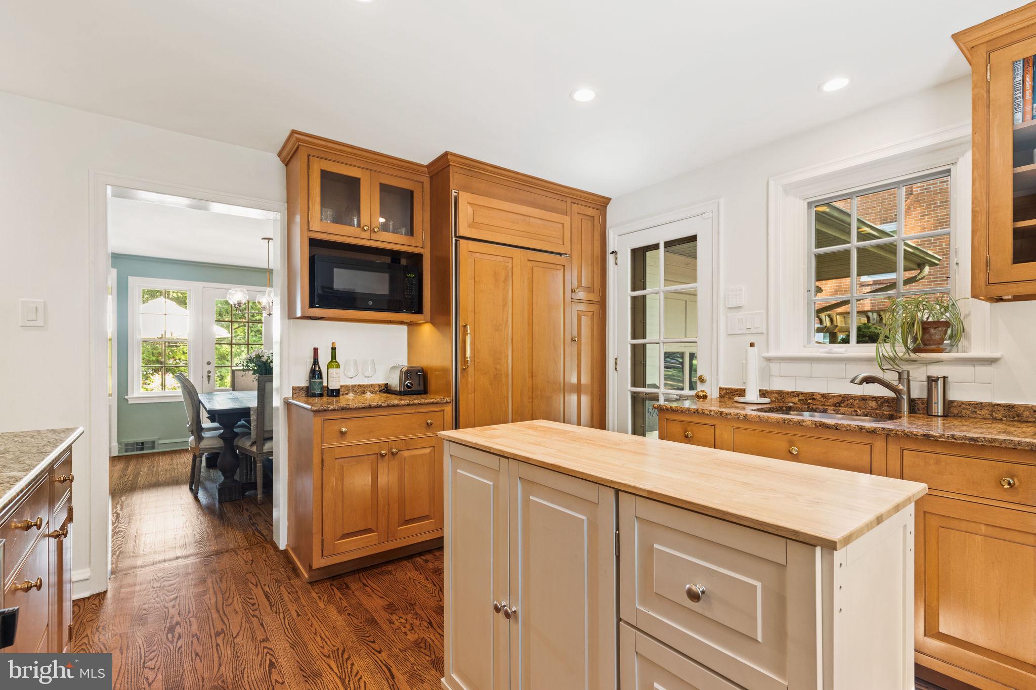 528 Custis Rd