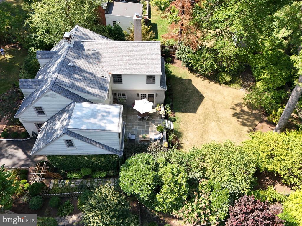 528 Custis Rd