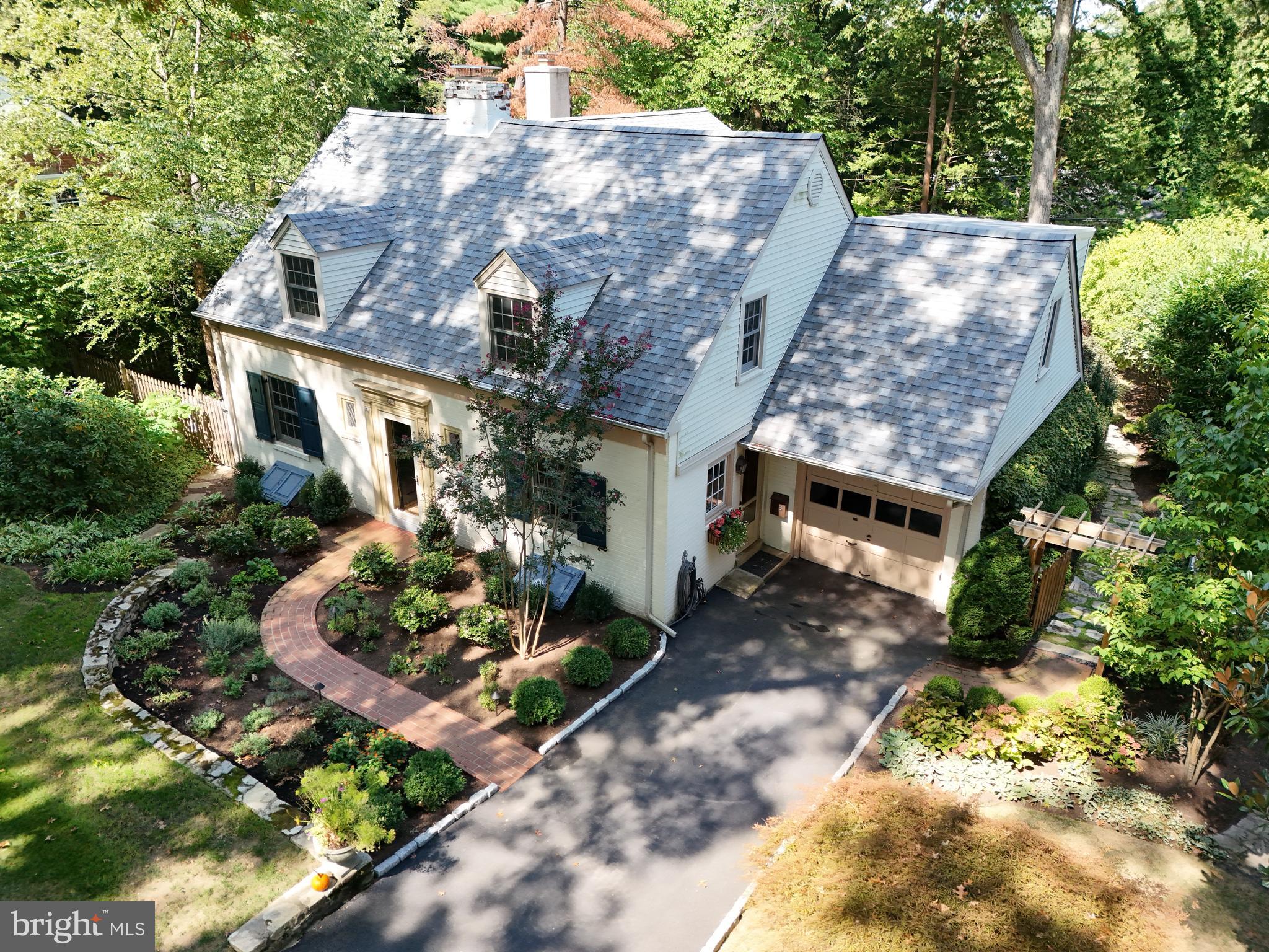 528 Custis Rd