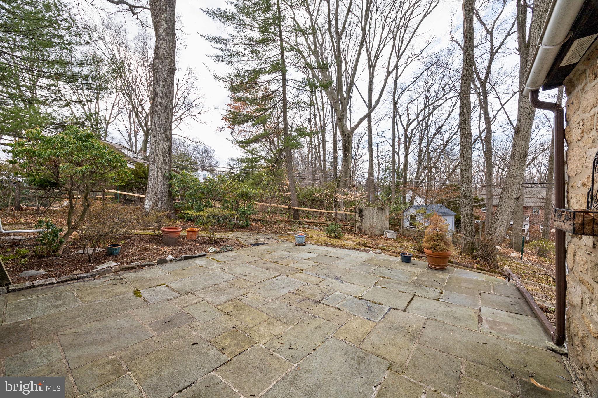 406 Custis Rd