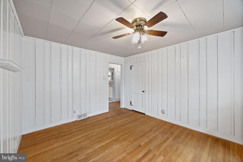 406 Custis Rd