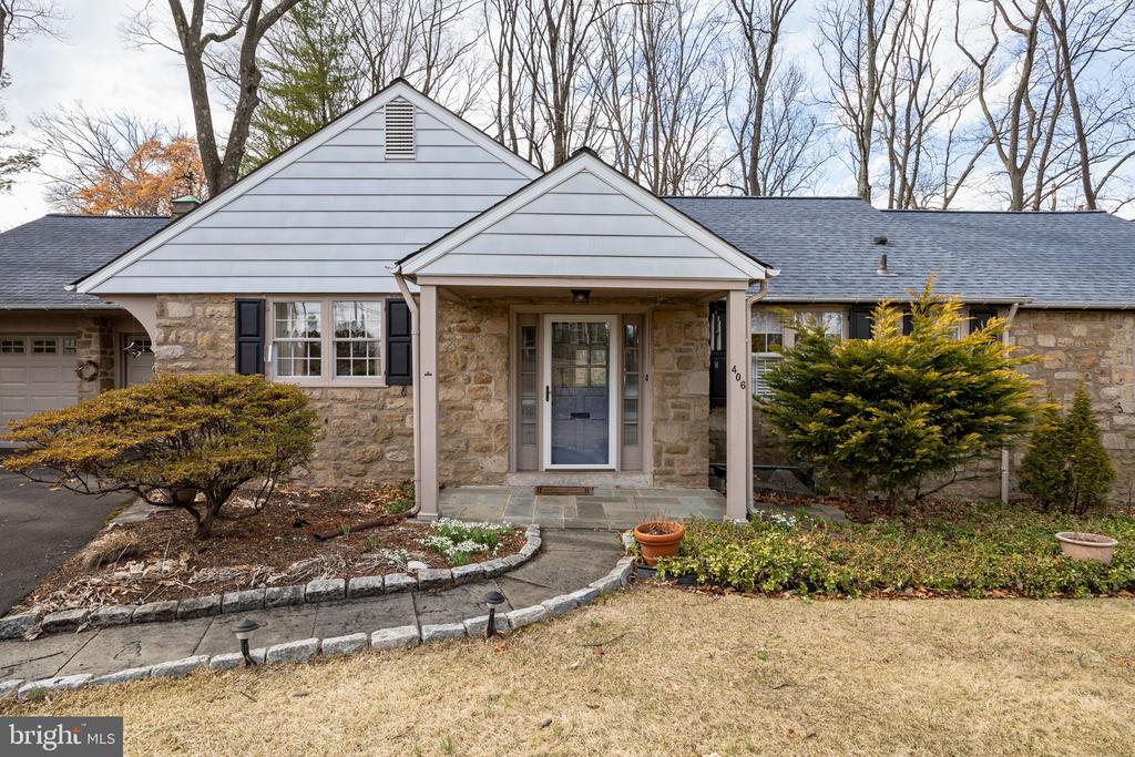 406 Custis Rd
