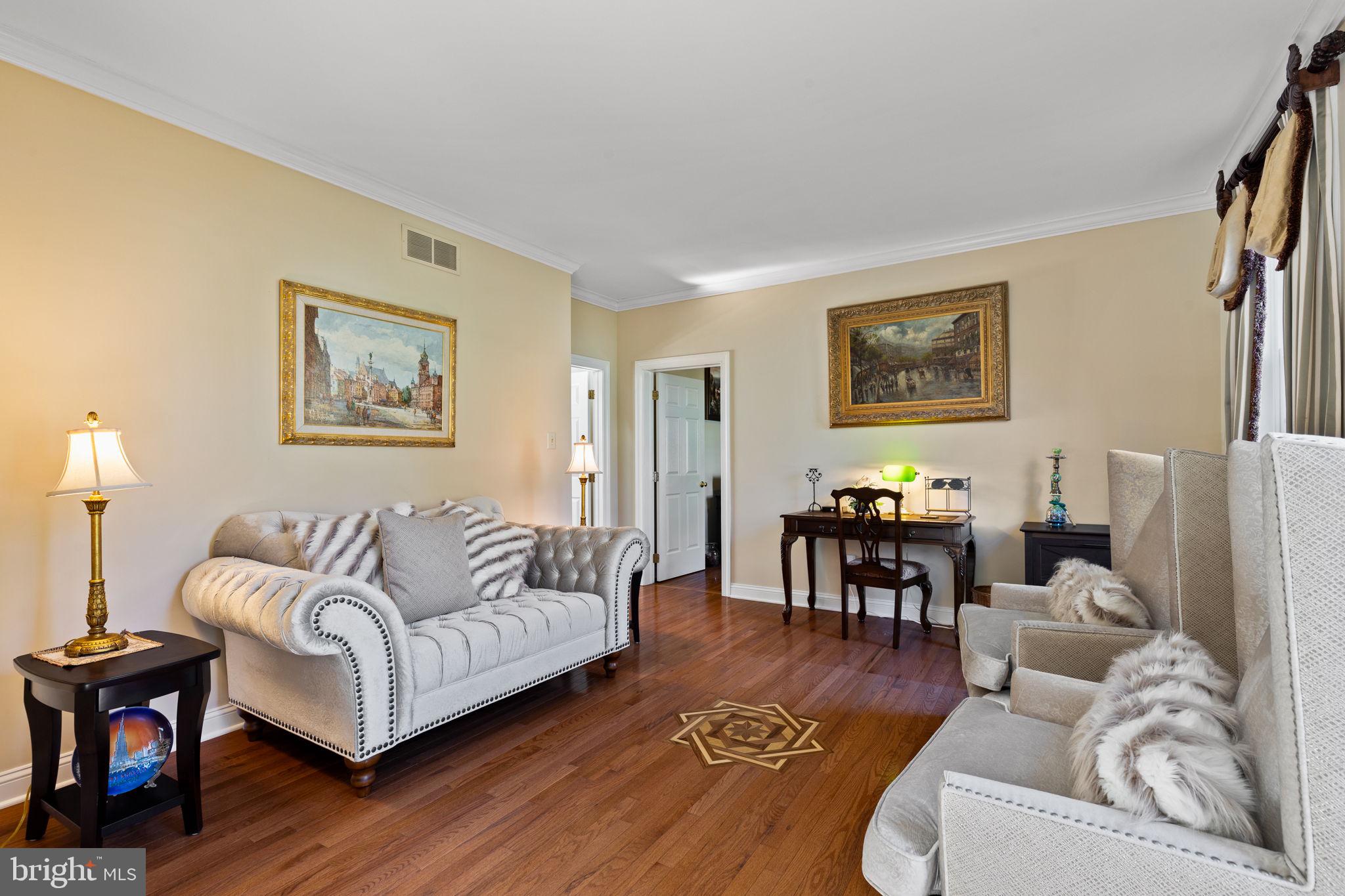 2 Bayberry Cir