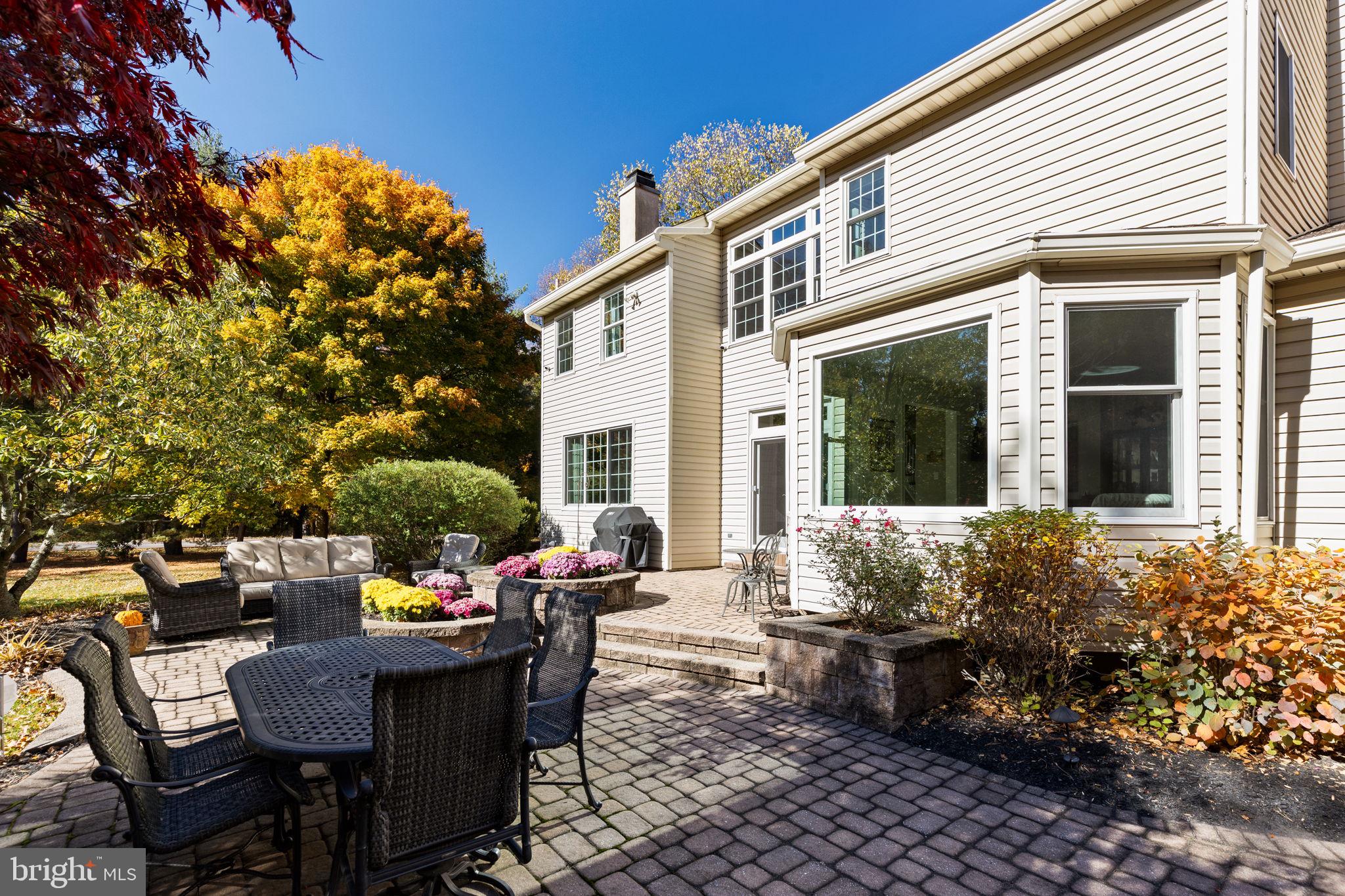 2 Bayberry Cir