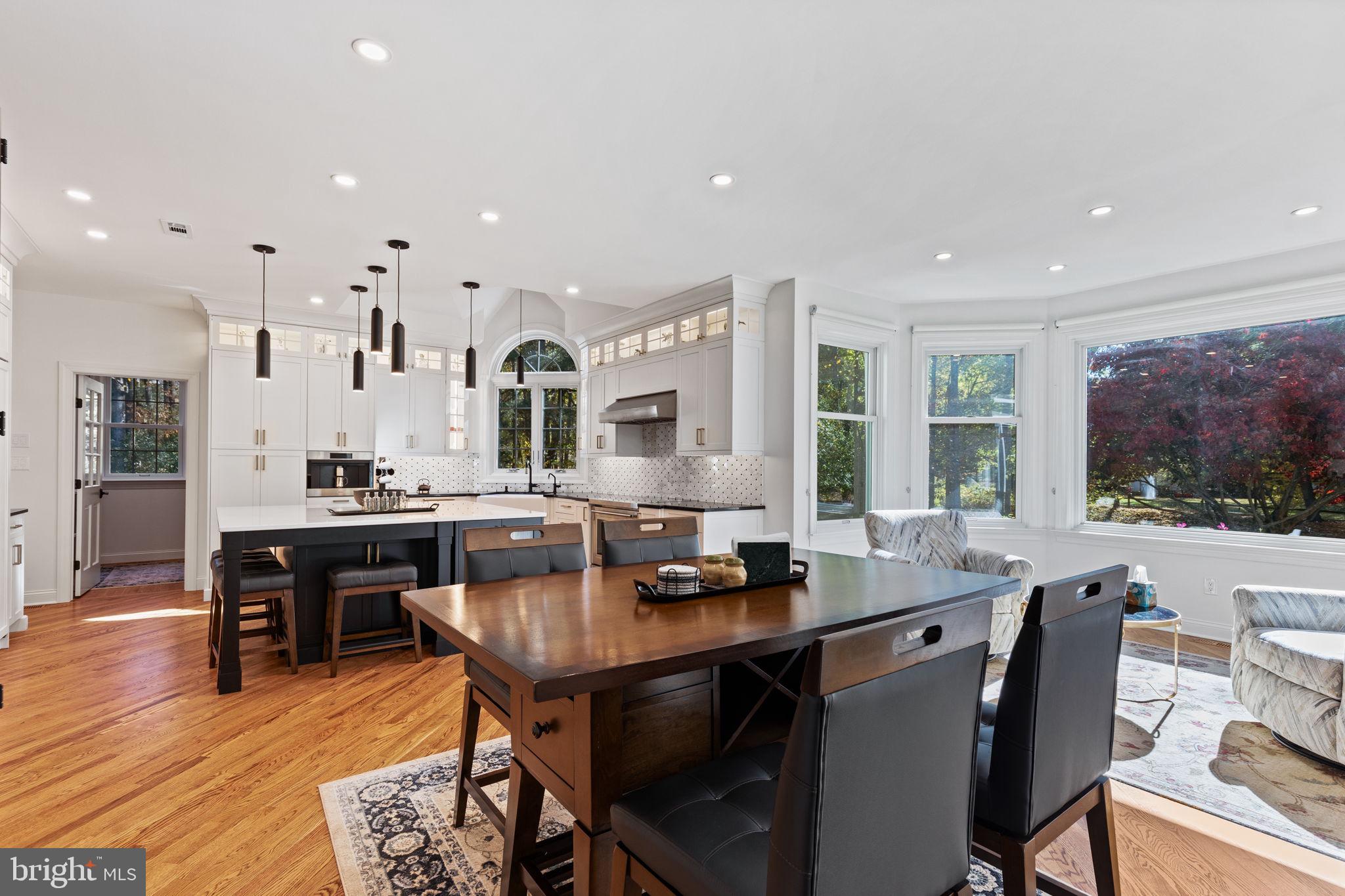 2 Bayberry Cir
