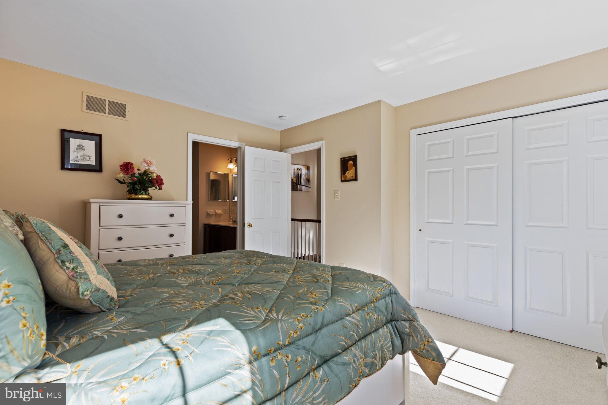 2 Bayberry Cir