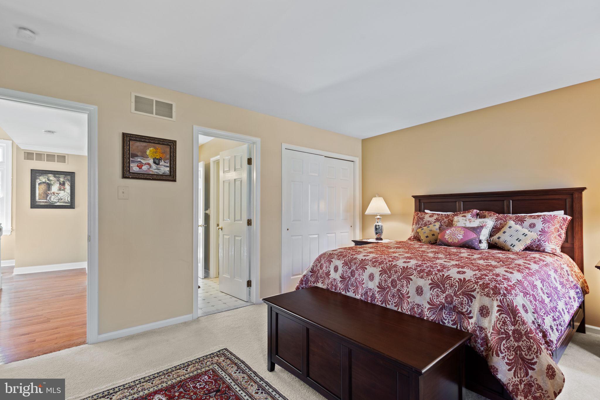 2 Bayberry Cir