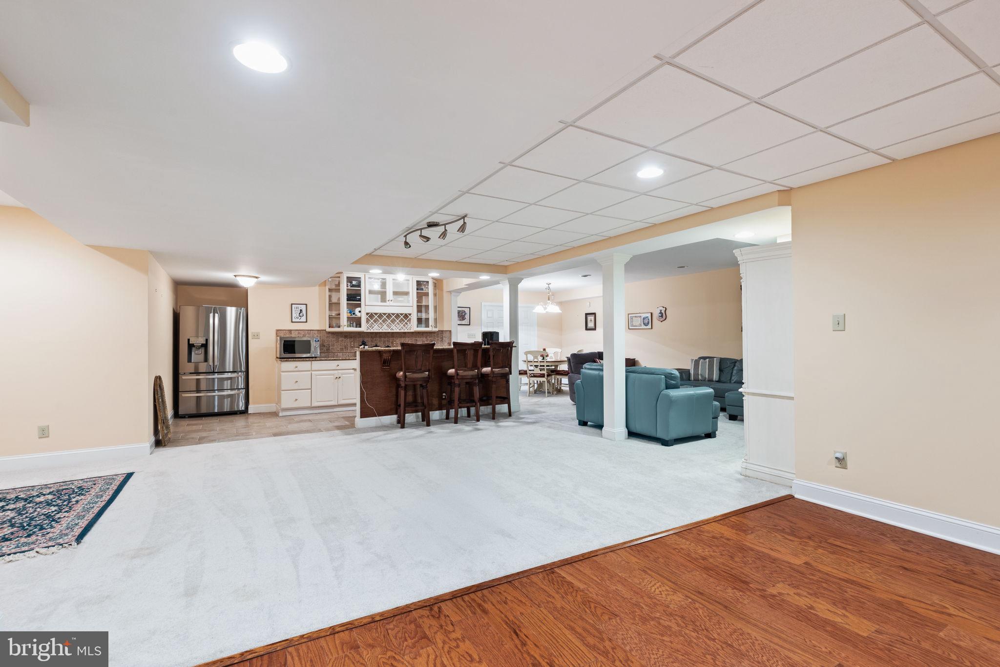 2 Bayberry Cir