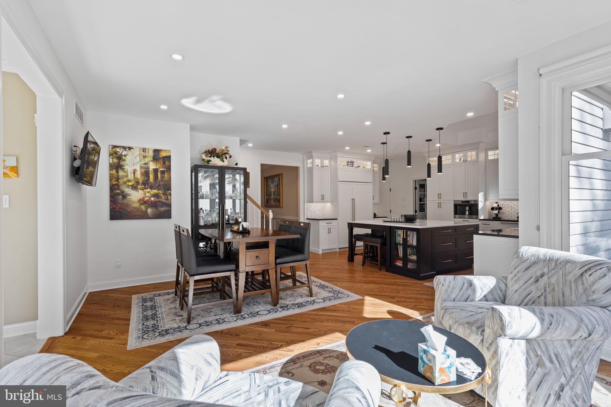 2 Bayberry Cir