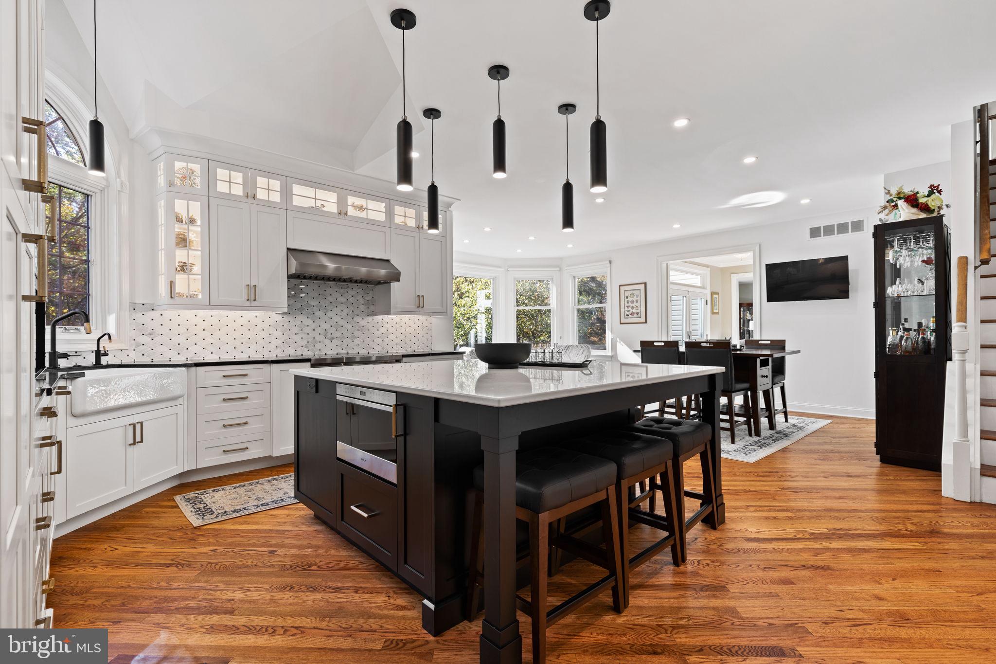 2 Bayberry Cir