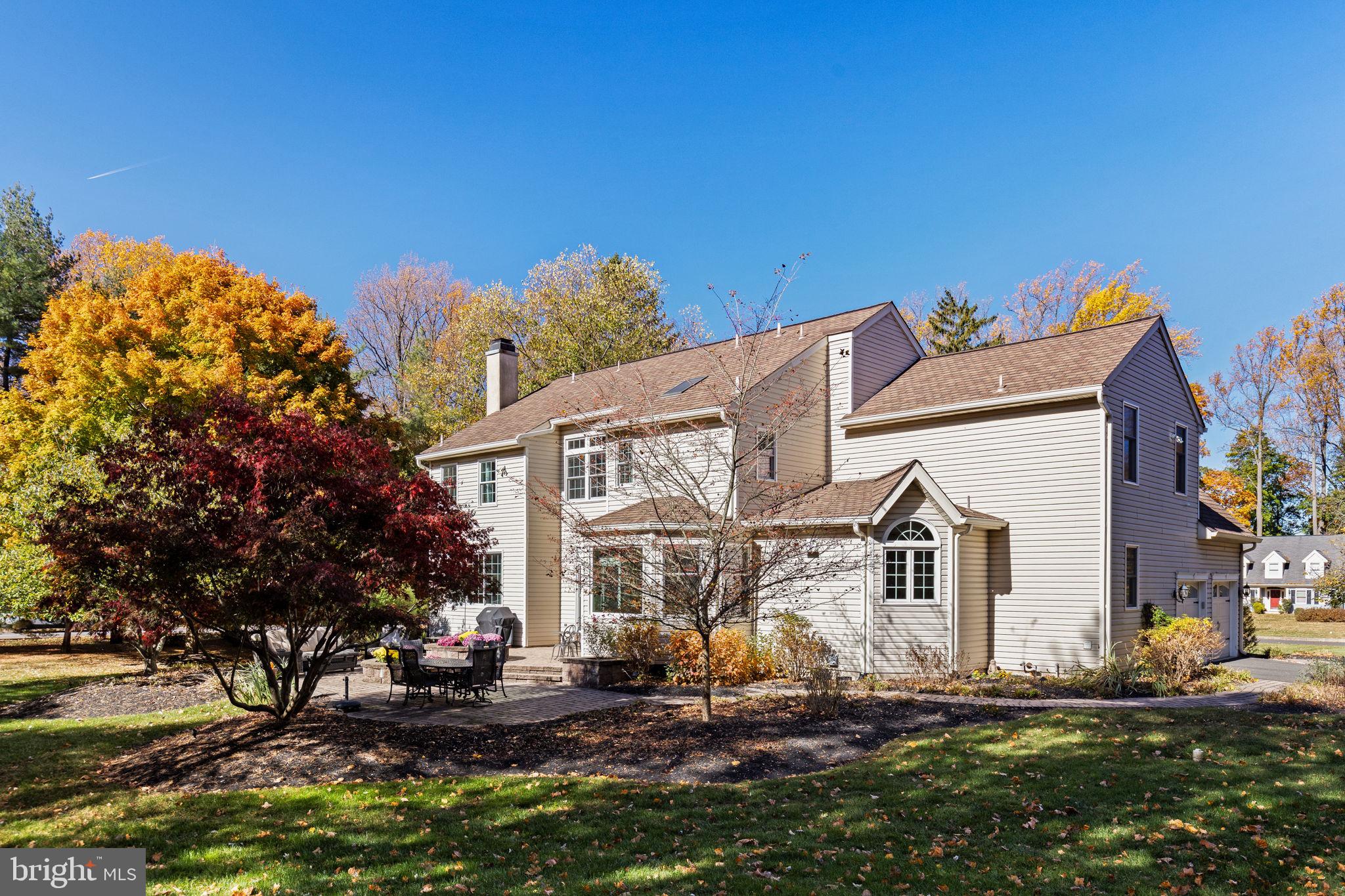 2 Bayberry Cir