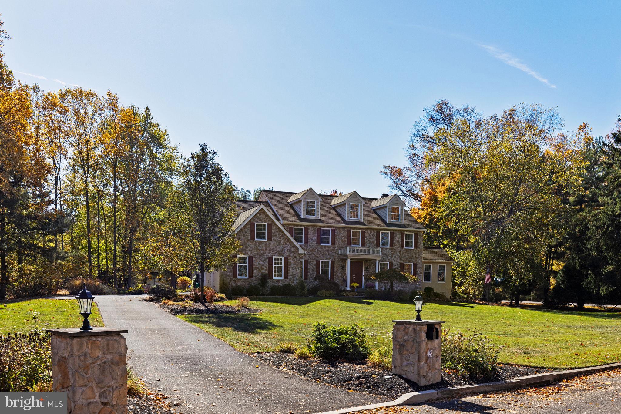2 Bayberry Cir